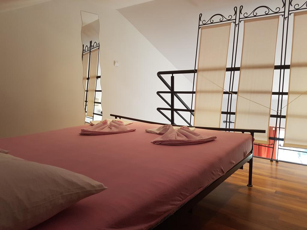 Apartments Mirela グラダツ エクステリア 写真