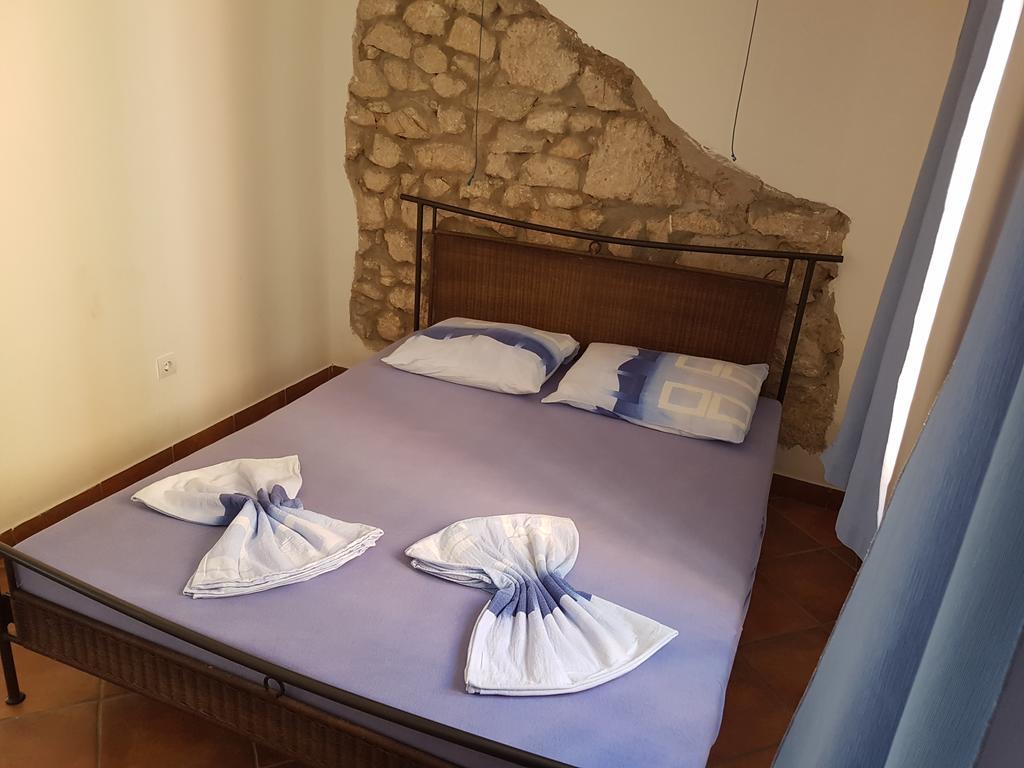 Apartments Mirela グラダツ エクステリア 写真